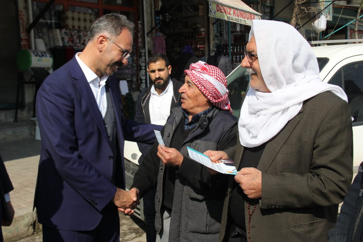 mehmetkusnet's tweet photo. Tüm çabamız Eyyübiye'yi daha güzel yerlere getirebilmek içindir. 

Esnaf ve vatandaşlarımızın destek ve dualarına talibim.

#MemleketİşiGönülİşi

@RT_Erdogan @mehmetozhaseki 
@erkankandemir @mehmetmogal63 https://t.co/lUsFPFfCTN