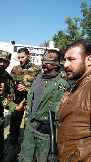 D0Z8sXrUwAg7Kav?format=jpg&name=small