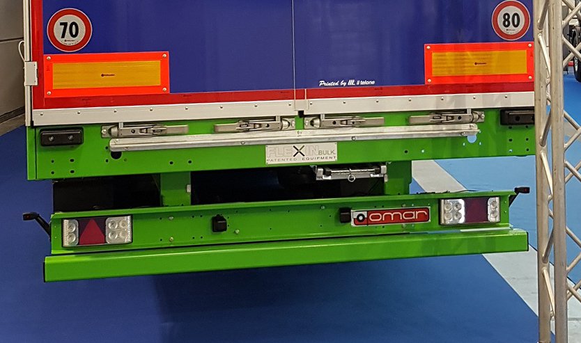 TruckLiteEurope's tweet photo. We were very happy to see a wide range of our lighting products displayed on vehicles at Transpotec in Verona across the weekend. A few favourites are shown below (featuring Model 900, Model 805 and Model 758 LED rear lamps) #trucklite #truckliteontheroad #transpotec https://t.co/FJg1GNWZSS