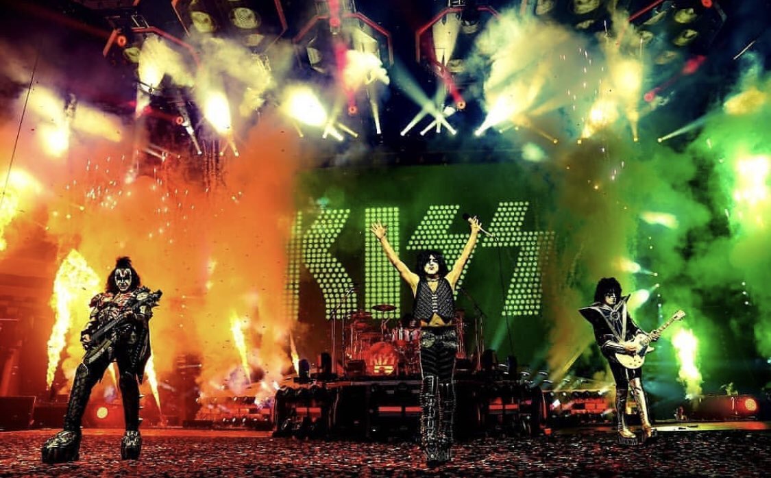 KISS just played OK CITY End Of The Road Tour and they were ALL OUT!!! Left everybody sleepin’ in the wet spot. Godspeed boys. 
Fabulous. Just fabulous!! <a href="/KISSOnline/">KISS</a>