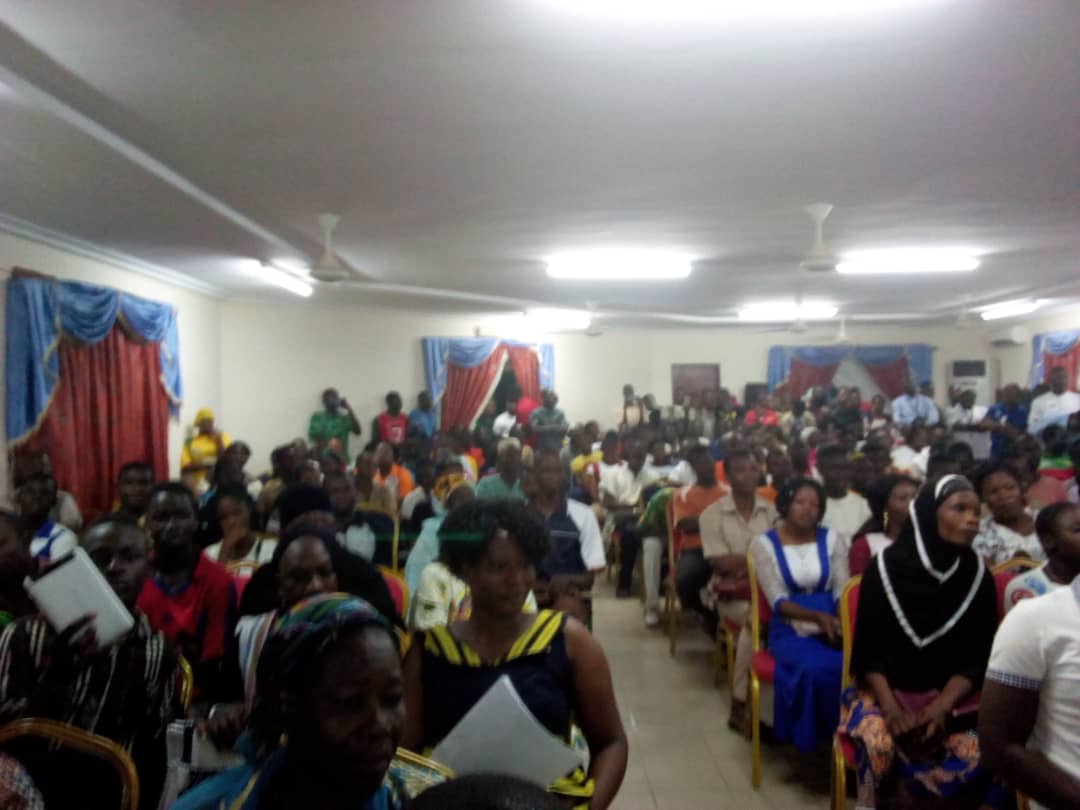 le_nobson's tweet photo. Mobilisation monstre du conseil régional de la jeunesse pour la sensibilisation de l'#Organisation_Internationale_pour_les_Migrations sur les risques liés à la migration irrégulière
La jeunesse est désormais debout pour toutes les actions de développement du centre-est https://t.co/lEM3AIPKSn