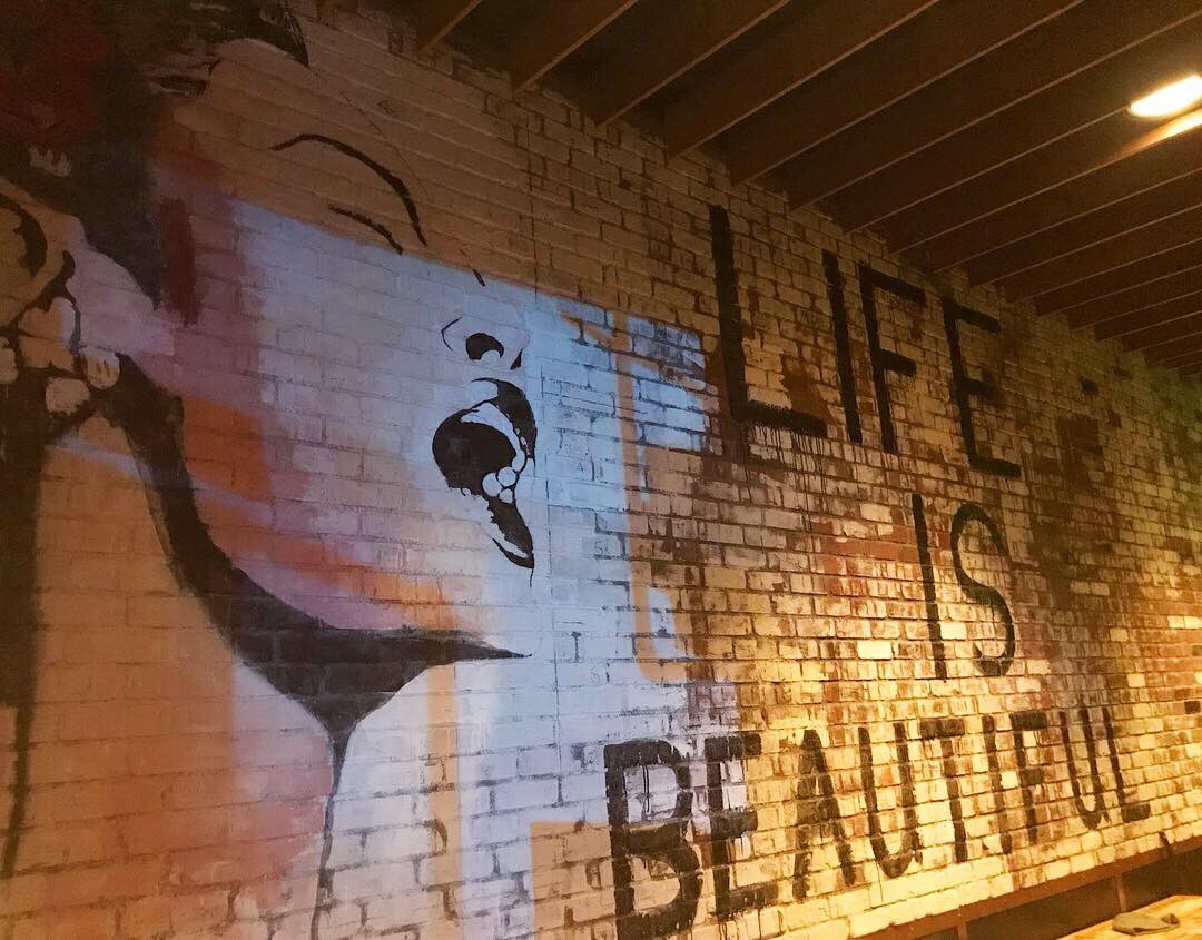 tygerkai's tweet photo. @CopperBluesOx #copperblues #Oxnard #thecollectionoxnard #wallart https://t.co/RbHK5z0249