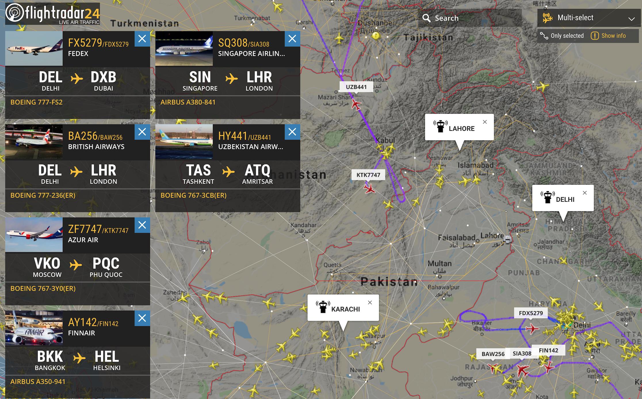 Flightradar24 International Flights That Transit Between Indian And Pakistani Airspace Now Being Affected Some Flights Returning To Origin While Others Appear To Be Seeking Alternate Routing T Co Sxbkx0qrgi T Co