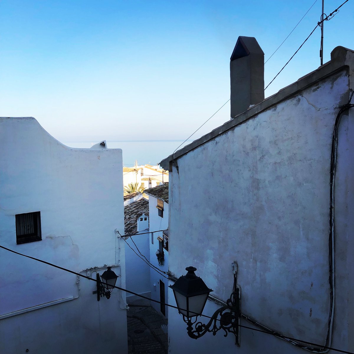 TriptoValencia's tweet photo. Last weekend we made a trip to #Altea. We loved the beach and the old town. https://t.co/uGWA9Ty4jA