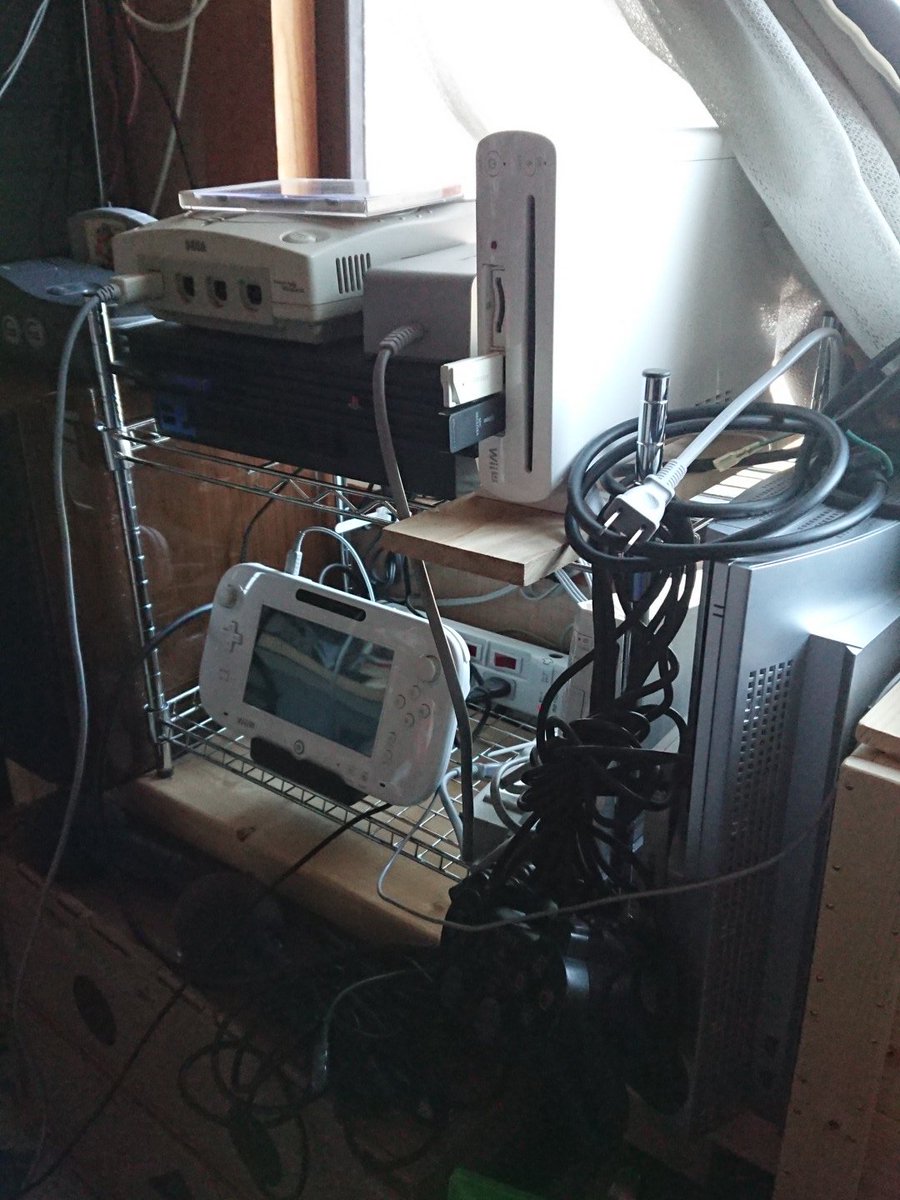実家を出て一人暮らしをせずに子供部屋に住んでる 子供部屋おじさん が増加中 Togetter