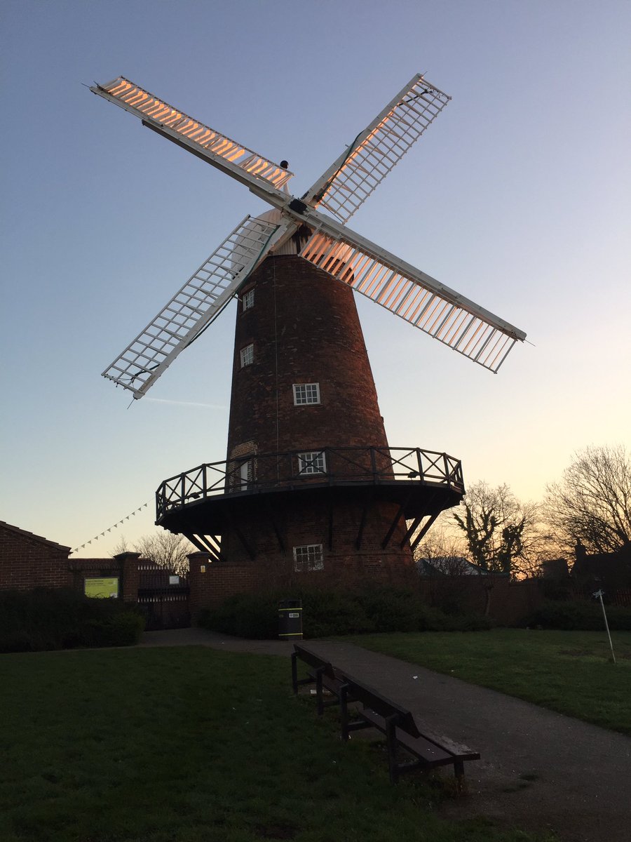 PaulBraisby's tweet photo. Lovely morning in #snienton keeping the windmill clean & tidy along with the rest of snienton with @Andykennedy1083 @bamford_tony @Cleangreennottm https://t.co/SH6UuG18LT