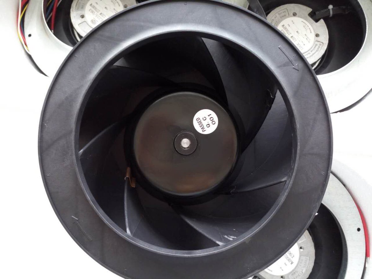 GP_tina03's tweet photo. What's the special type of truck trailer airconditioning referigeration ventilation systerms unit backward curved centrifugal fans impellers (#motorizedimpellers) ?
12VDC Diameter Model220/225 is the one.

#DCmotor #dcfans #energysavingtechnology #ecfans #ecmotor #gpmotor https://t.co/5y5BeapzVN
