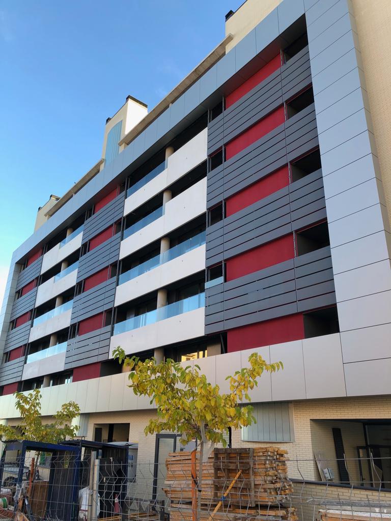 AVElCanaveral's tweet photo. Después de todo lo pasado ya estan aquí (casi,casi) los vecinos de #PuertadeVicalvaro a #ElCañaveral. Animo que ya os quedan días!!

#FelizMiercoles #BuenosDiasMundo https://t.co/Cqh42b2PeX