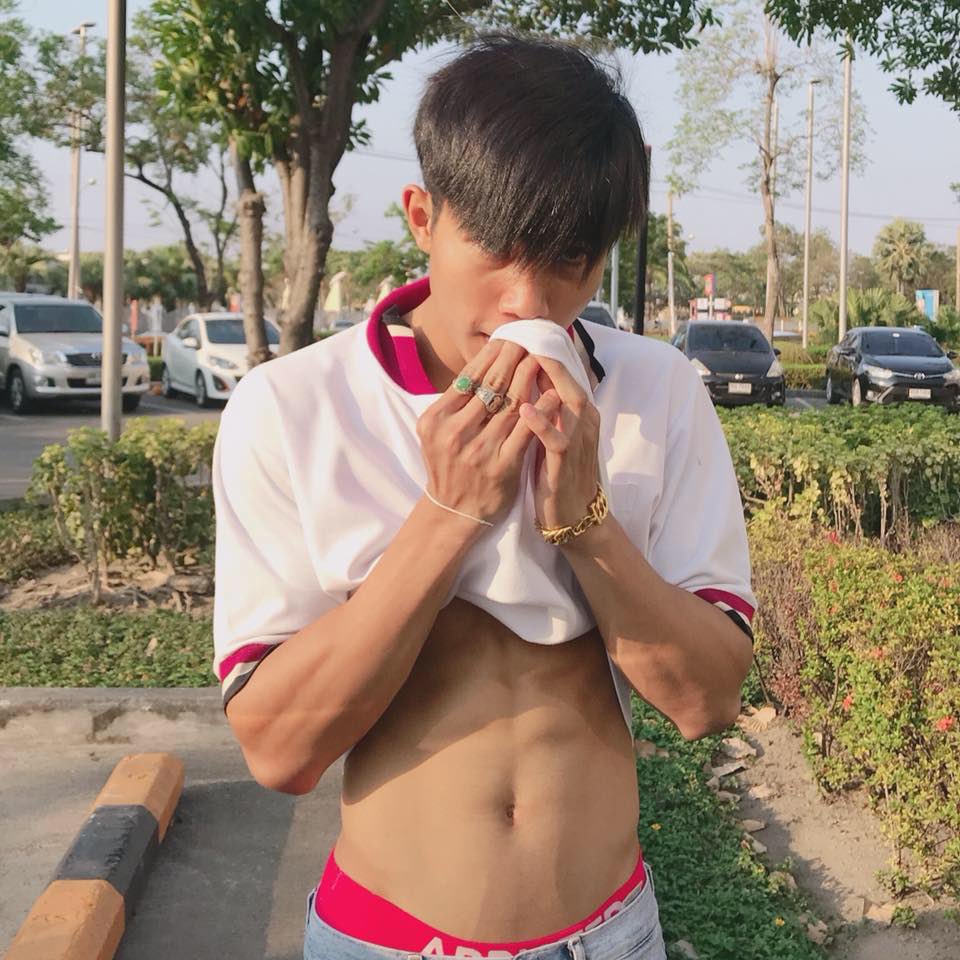 DearboyThailand tweet media