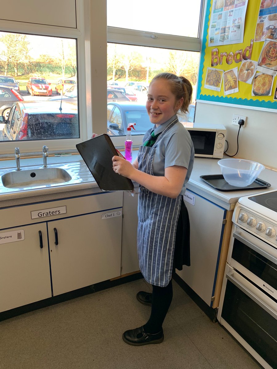 HTCSharman's tweet photo. I couldn't be more more proud of @hightunstall students Lillie Fox and Evie Banks, who both represented Sharman in the InterHouse MasterChef Finals. They truly delivered and prepared a delicious set of Mini Pizzas and mouth-watering Apple Crumble! #collaborate #compete #celebrate https://t.co/T0EiR7NmAo