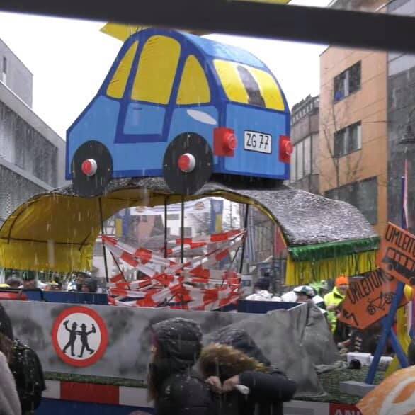 Könnt ihr nicht an den Fasi Umzug Baar, wollen diesen aber gerne sehen? Wir übertragen den Umzug ab dem 4. März täglich eine Woche lang von 19.05 Uhr bis 19.50 Uhr.