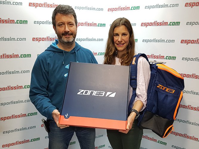 esportissim's tweet photo. Avui fem entrega a l'Esportíssim del nou neoprè ZONE3 2019 model Vanquish a Dolça Oller. Molta sort aquesta temporada Dolça! @Zone3Spain @Zone3official @TriatletasenRed #zone3proteam #dolçaolle #esportissim #tri #triatlon #triatlo #triatletasenred #triathlon https://t.co/MW5mISqWsC
