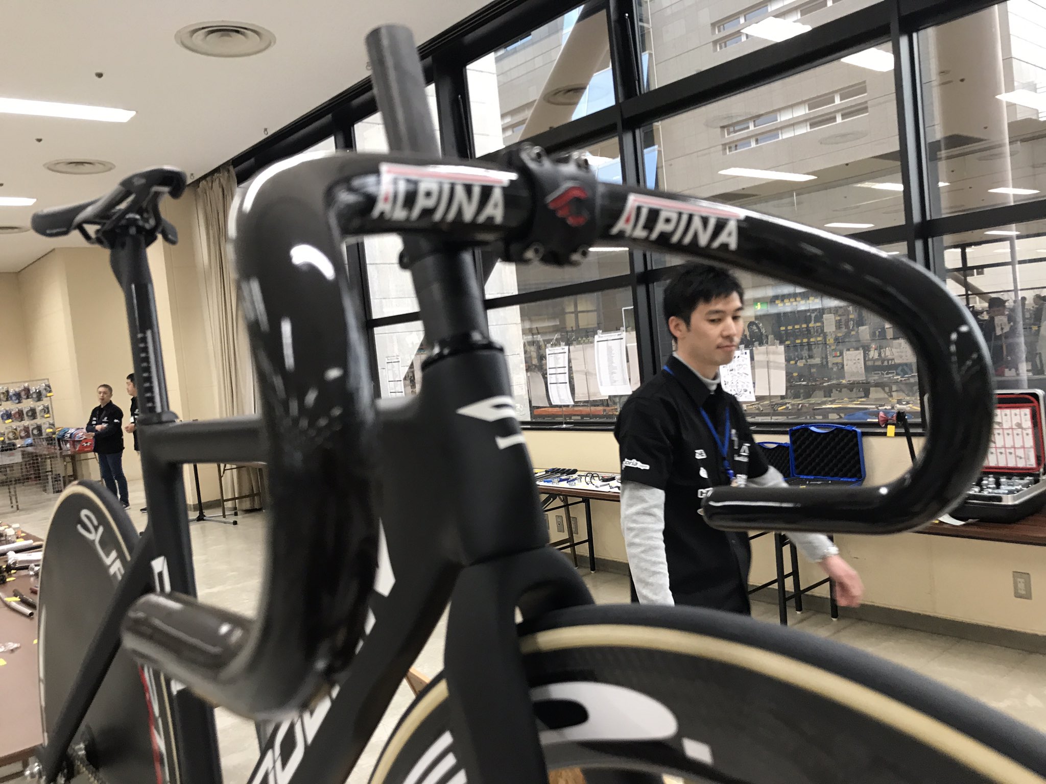 ALPINA(アルピナ)CARBON SPRINT TRACK HANDLEBARS(カーボン