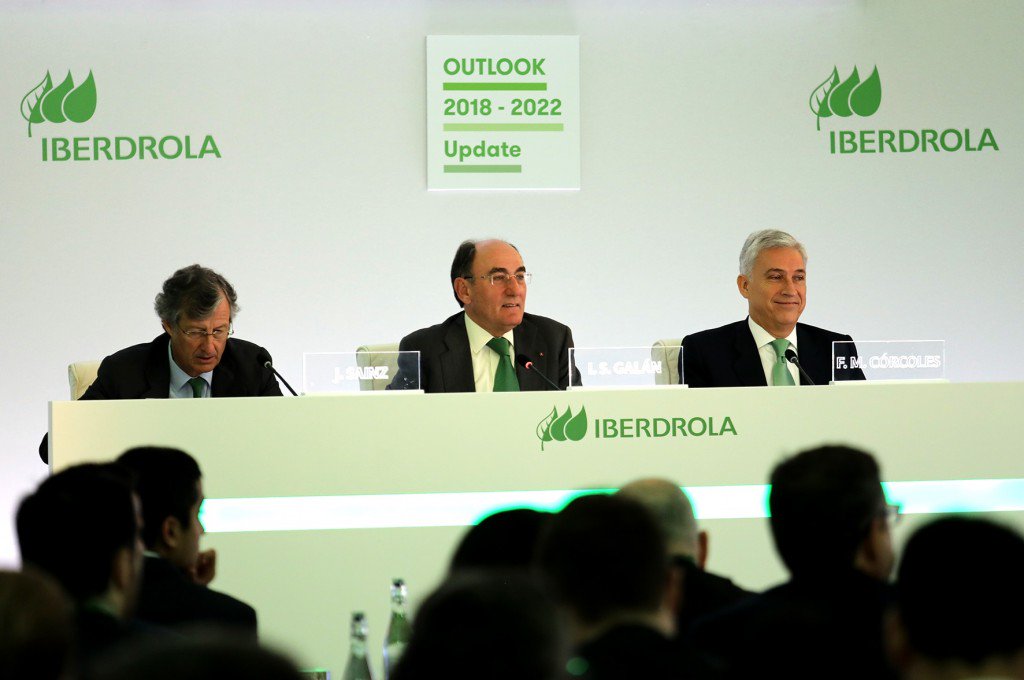 Iberdrola invertirá 8.000 millones de euros en España hasta 2022 para liderar la t ... - via alicantenews.es/economia/empre…