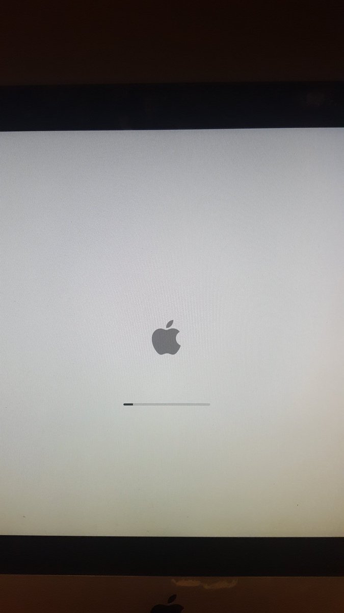 symbolixAU's tweet photo. When your computer decides to crash and restart, and not 2 seconds earlier had you just run
`git commit`
You start to think you might be ok today
#rstats #needANewMac https://t.co/t63DOic3GR