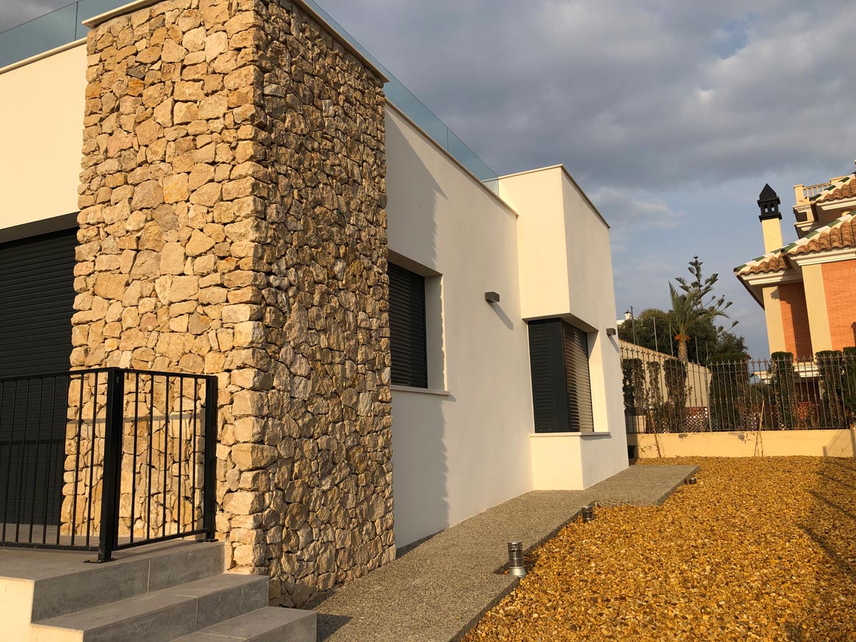 baupanelsystem's tweet photo. ✔ VIVIENDA EN MURCIA: Obra finalizada en #Calarreona de la mano de constructores @Aretia_ Empresa #Constructora Sistema Constructivo @baupanelsystem  🔍 GALERíA: https://t.co/f7lPnvN9VZ
#obra #murcia #baupanel #hormigón #construcción #arquitectura https://t.co/hArHDvGdoZ