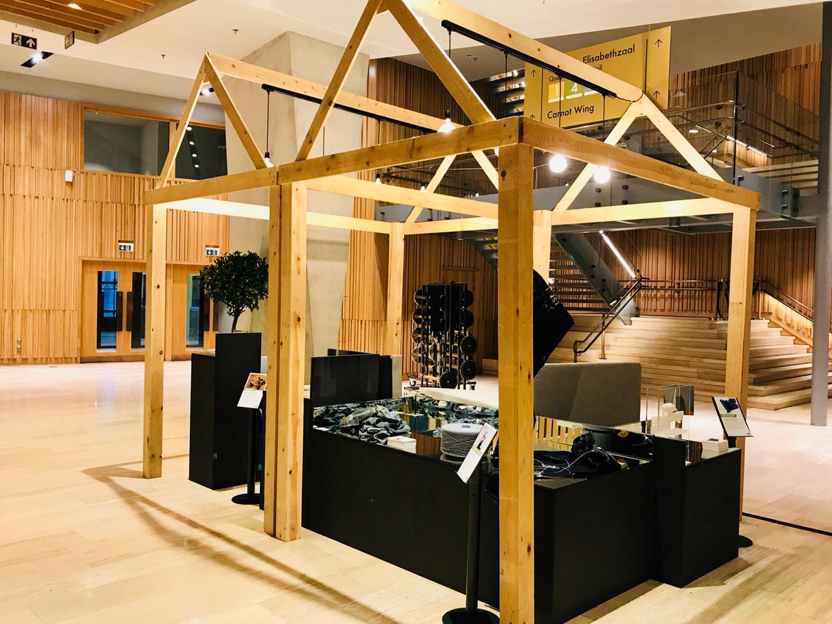 This was the Circular Flanders &amp; <a href="/OVAM_Ecodesign/">Ecodesign by OVAM</a> booth at #WRF19. Thanks for having a coffee and a chat with us! flickr.com/photos/1652255…