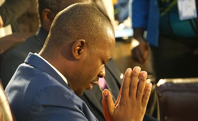 allafrica's tweet photo. Chamisa Snubs Dead Miners: https://t.co/mvaho0sJyh #Chamisa #NelsonChamisa #Zimbabwe #BattlefieldsMineDisaster https://t.co/KyVyjY7iMY