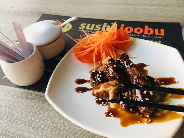 Beef cheese roll 🧀🧀 buat pecinta keju sejati 💪🏻😜
.
.
.
#Sushijoobu #sushi #joobu #japanesefood #foodporn #instafood #allyoucaneat #ayce #aycesushi #gooddeal #starving #foodaddict  #sushijakarta #sushiaddict #sushitime #sushiporn #sushiart #sushilover… ift.tt/2T3QSi7