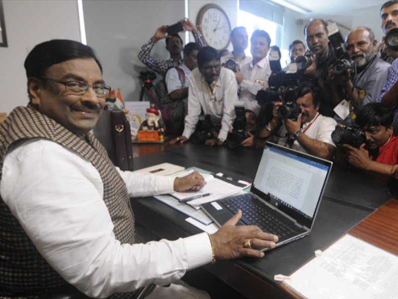 Maharashtra finance minister Sudhir Mungantiwar presents the interim budget for four months, April to July. State government will table the additional budget in its next session. #MaharashtraBudget2019