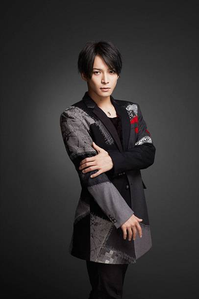 𝙎𝙃𝙊𝙒𝙈𝙀 矢田悠記 J 某マグナにハマってそのまま素も好きになった またこちらもダンスのできる推し 全然追えてないのでわからないけど メジャーデビューして頑張ってる 今はやってるのかわからないけど スタバに行くとおじぇる つって投稿し