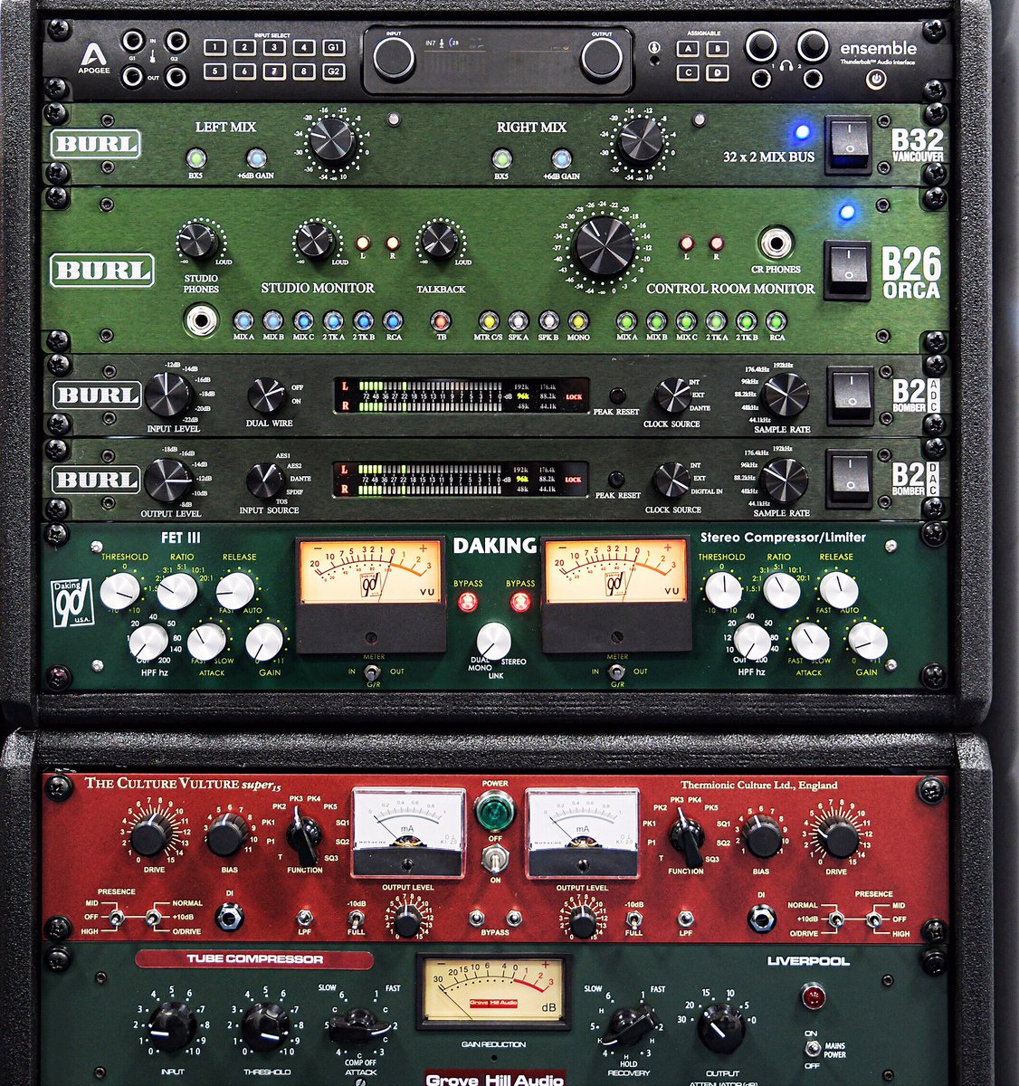 Some of the finest #recordingstudio #musicproduction equipment available on the planet! 🌍🎼
#Apogee #Ensemble #Thunderbolt #AudioInterface
#BurlAudio B32  #summing #mixer
#Daking #FET3 #Compressor
#Thermionic Culture #CultureVulture
#GroveHill Audio #Liverpool #tube compressor