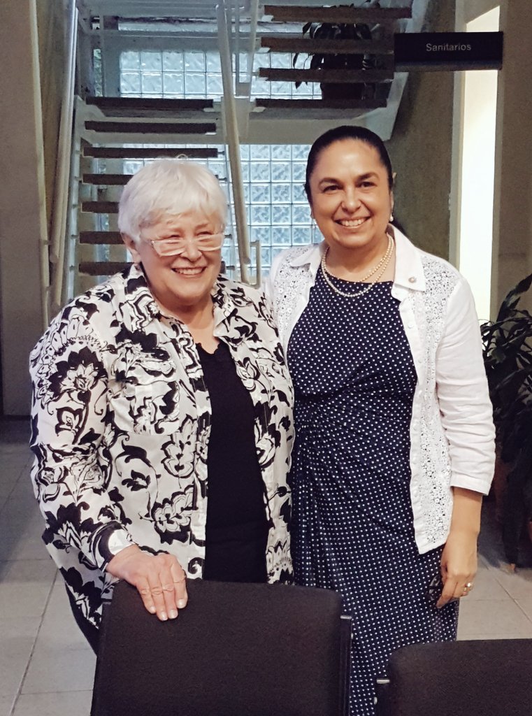 SaraLdeG's tweet photo. Inauguramos el II Diplomado en Antropología Contemporánea, del Instituto de Antropología de la Universidad Veracruzana, con la conferencia de Ann Cyphers, "Ciudad y paisaje".

#UV_DamosMás https://t.co/rAzEJoJgaq