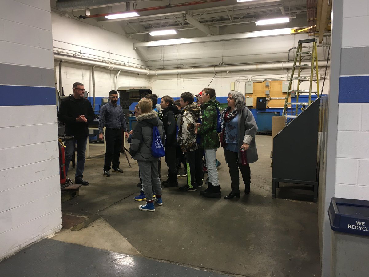 ValiantTMS's tweet photo. Valiant TMS was one of 18 employers that took part in #TestDriveDay2019 hosted by @WorkforceWE. We welcomed over 360 students at 4 facilities giving them a chance to meet skilled tradespeople, experience working conditions and get a close-up look at the tools of the trade. https://t.co/wTyHLj6luo
