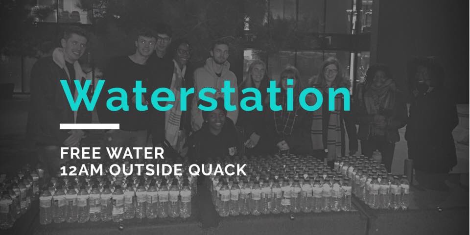 ulcu's tweet photo. We’re back outside of quack tonight with free water 🎉😁🎉😁🎉 #wearelincoln #quacklinc #ulcuwaterstation https://t.co/knOEoZWALs