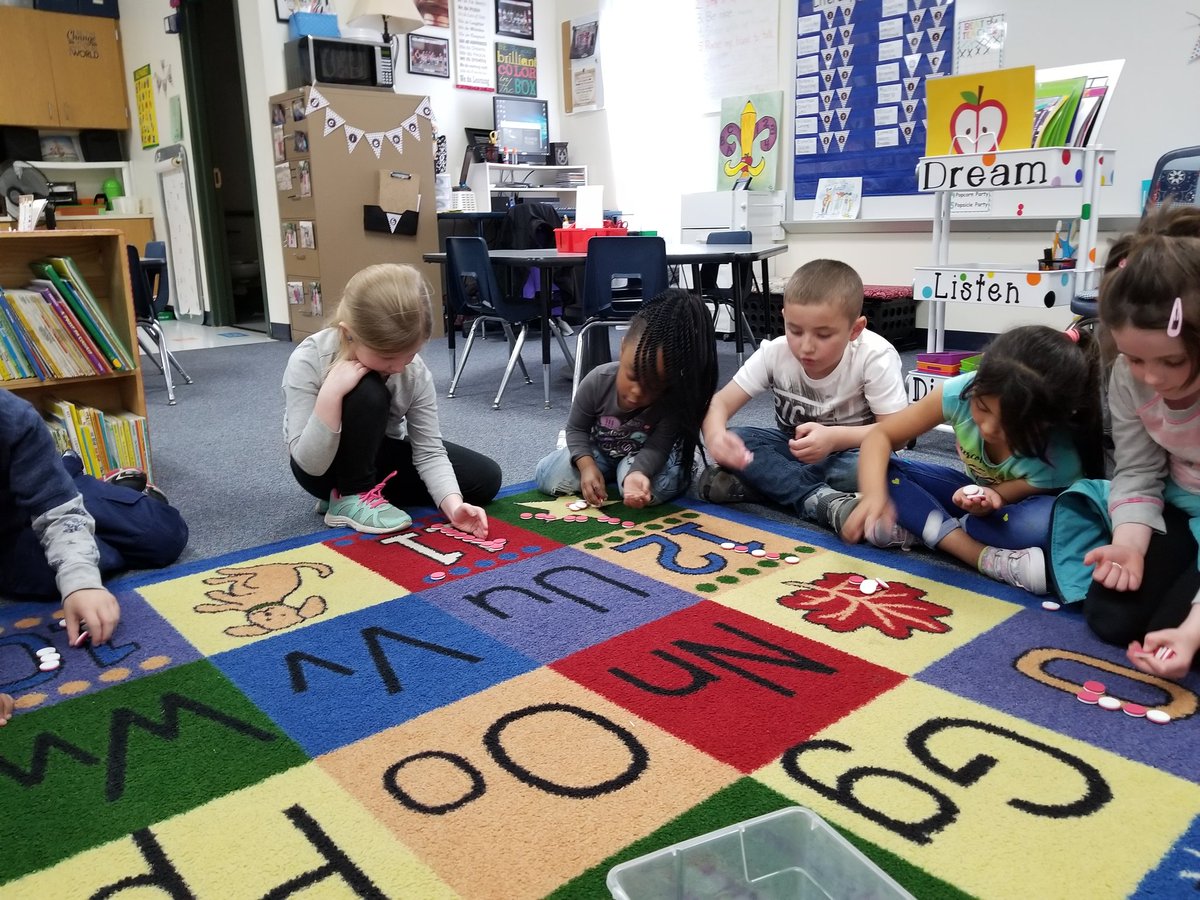 Alisontwins's tweet photo. @WISDParmley no worksheet Wednesday @kelmoore23 https://t.co/5SgOueUMCh