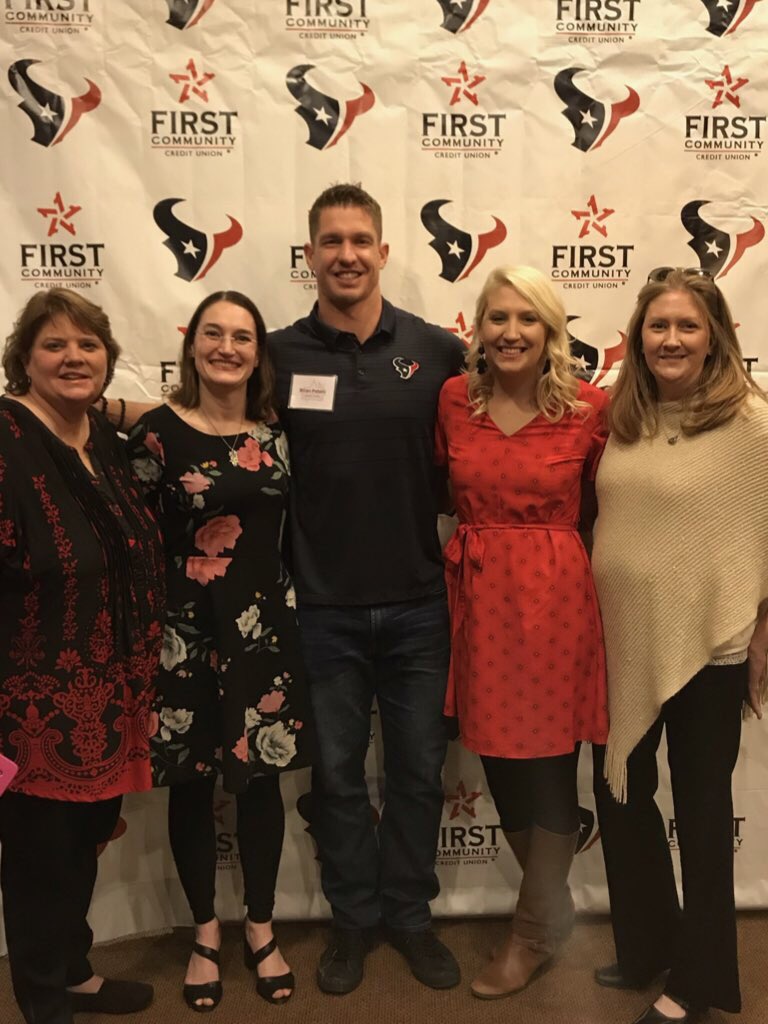 CME_Tigers's tweet photo. Representing our school with pride! @FirstCommCU @HoustonTexans Stars in the Classroom winner Miss Salcich! @PrincipalMCB @AP_JackieBoyd @SalcichCME @FortBendISD @DrKwabena https://t.co/klLH90fGWh