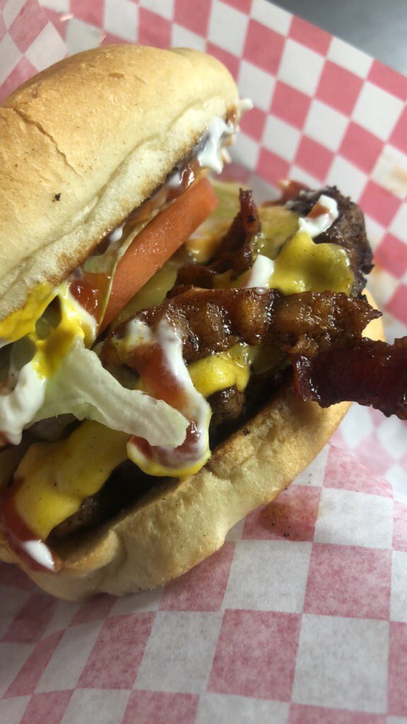 theOGWingos's tweet photo. We absolutely enjoy providing the BEST wings, tenders, burgers, and sandwiches in the SWAC. 🌋

Birthed and raised right behind the back gate of Alcorn State! Come see us today. 💜💛

5164 HWY 552 
Lorman, MS 39096
(601) 877-2008

Follow us on Twitter and IG: @theOGWingos https://t.co/oOvHHzygFl