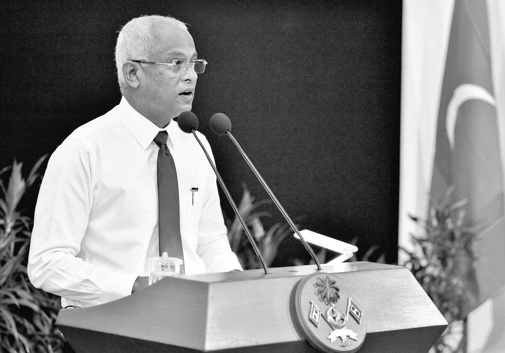 MoosaSaaidh's tweet photo. ރިޔާސީ އިންތިހާބު ކާމިޔާބު ވުމުގައި އެމްޑީޕީގެ ދައުރު  ބޮޑު  ޖޭޕީ އާއި، އަދާލަތު ޕާޓީގެ އިތުރުން ރައީސް މައުމޫންގެ މަސައްކަތް އޮތްކަން ވެސް ހަދާނެއް ނުނެތޭ  ނަމަވެސް ސަރުކާރުން ވެފައިވާ ވައުދުތައް ފުއްދުމަށް މަޖިލީހުގެ ގިނަ ގޮނޑިތައް އެމްޑީޕީއަށް  މުހިންމު  : ރައީސް @ibusolih https://t.co/VEruoIJ2ol