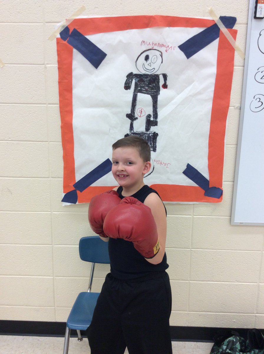 MrsCooley86's tweet photo. Wax Museum fun!  Sweetness, Wilt the Stilt, Babe, and Muhammed Ali showed up! #FCSCspartanpride #evertonbearcatpride https://t.co/tJseyn0EWB