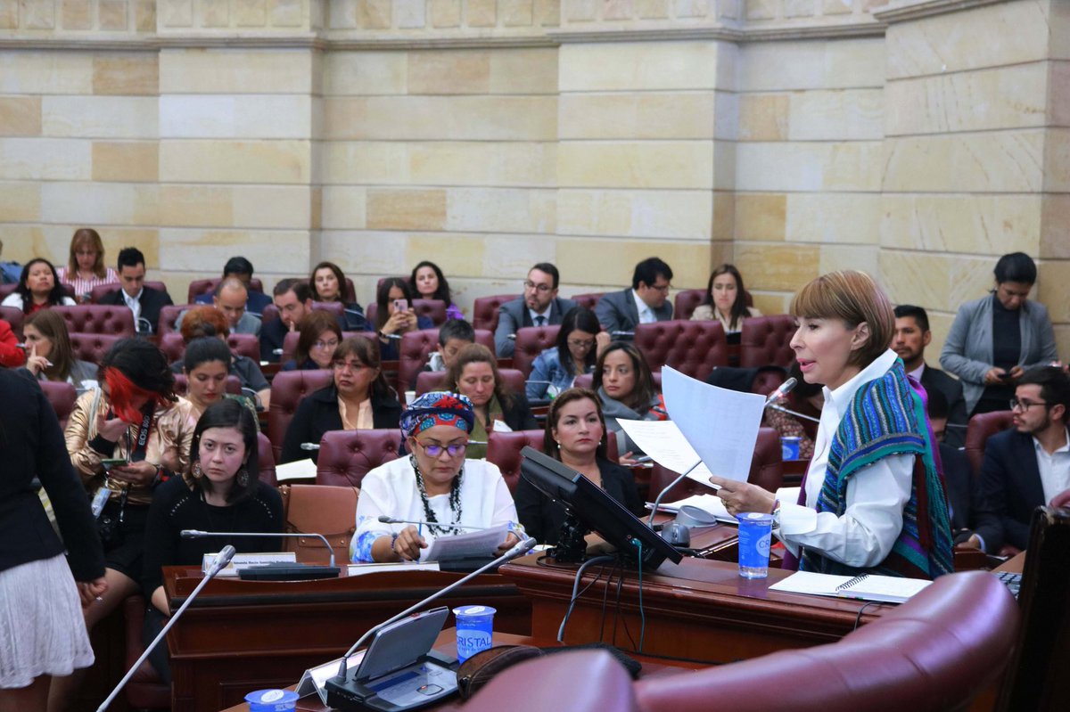 MintrabajoCol's tweet photo. Llegó la hora de dar una mirada a los más vulnerables”: Ministra @AliciaArango https://t.co/x20nJCGbpK https://t.co/thy1XGQHYy