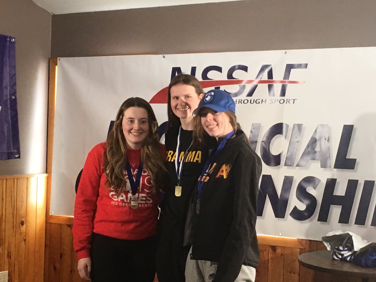 Congratulations to Jessica Harmon who captured a silver today at Skiing Provincials.