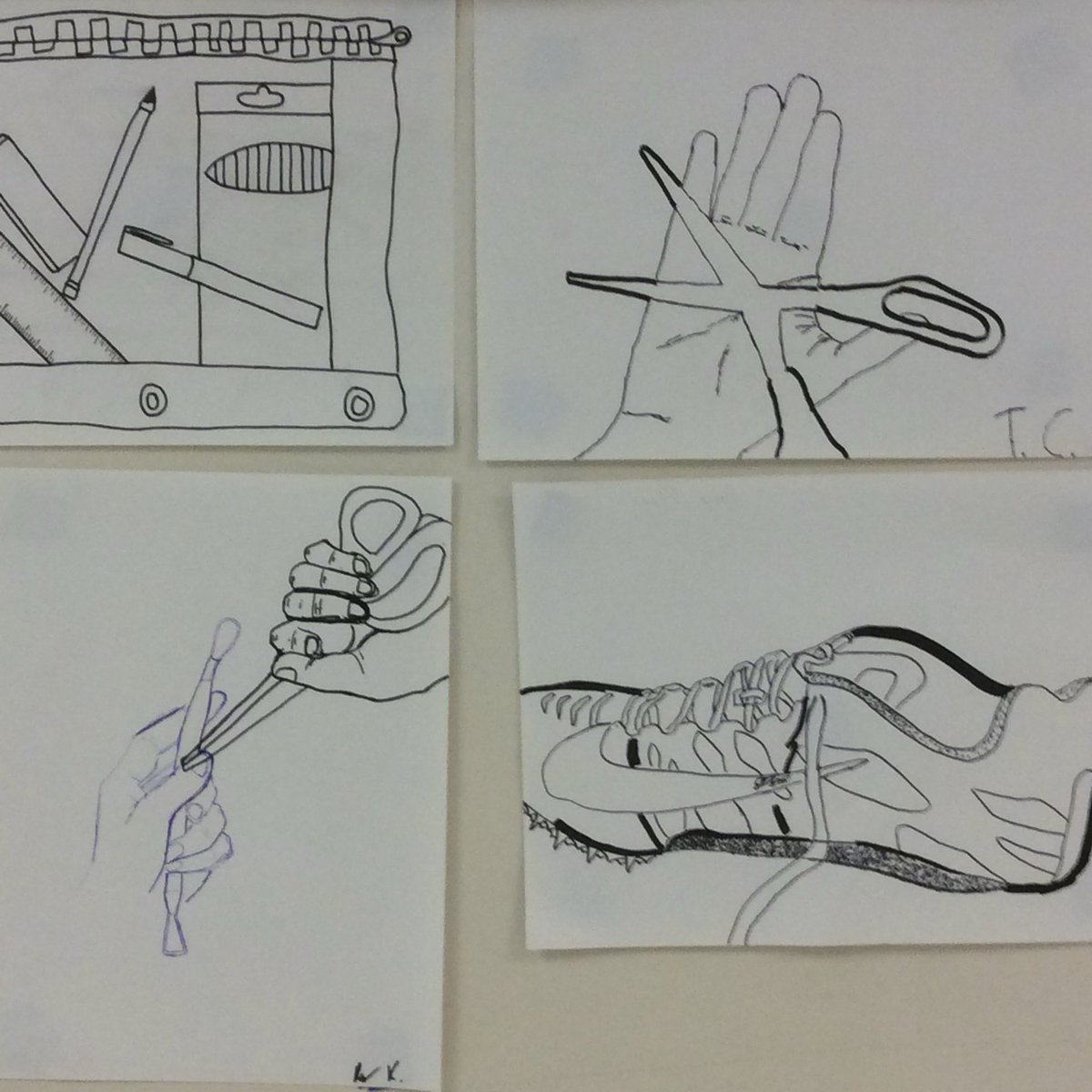 AFHSVisualArts's tweet image. Contour Studies... #PatrARTISTS drawing from observation. Me: You see lines very well! Student: Can I put that on a resume? Me: Investigators have to be great observers, so, yes! @AFHSannounce @ArtwithHarkins @JenCave_73