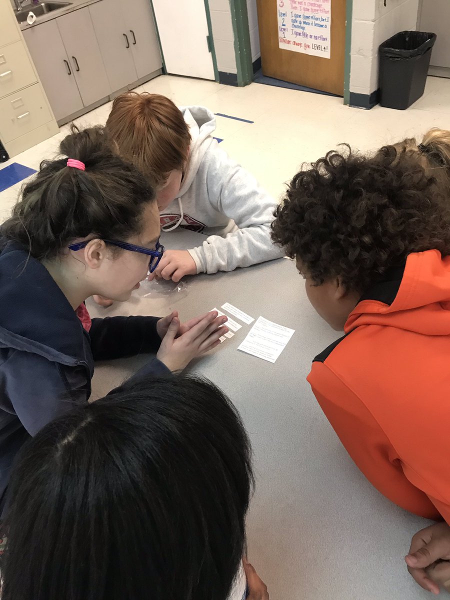 MissYork1st's tweet photo. We’re working hard on interpreting the Declaration of Independence 📖 #GVESPride https://t.co/6LofSXuUjH