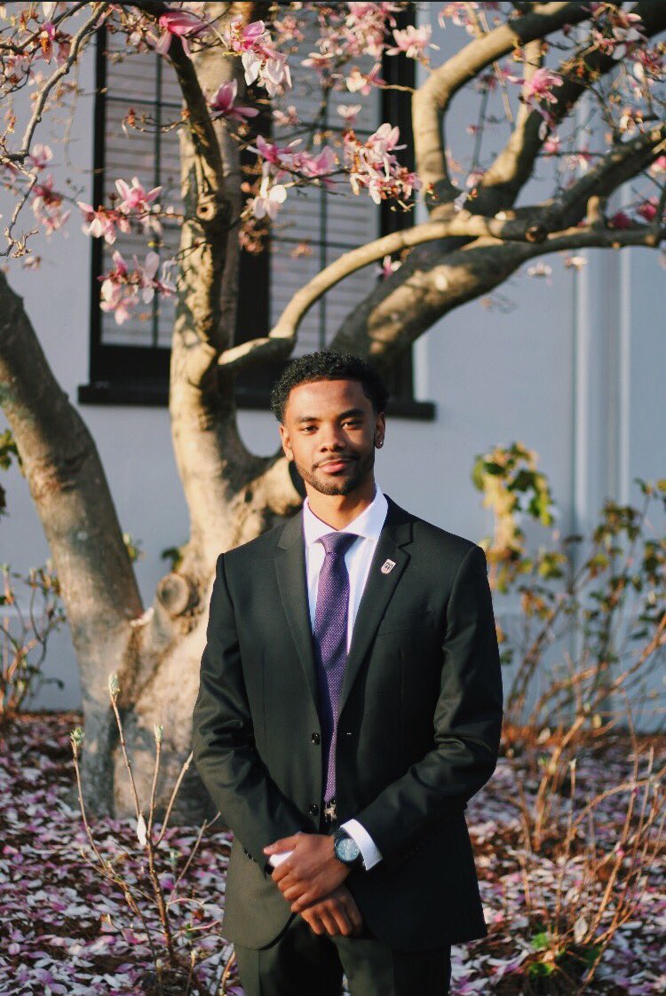 act_uga's tweet photo. Wesley Tillman: 

Voting ends in approximately 2 HOURS!! Make sure that you are voting up until the VERY last second. #timetoact https://t.co/AMNEILsko0