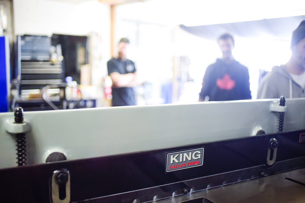 GuildClassicCar's tweet photo. Big thanks to King Canada for sending us some new equipment 😊 #classiccars #kingcanada https://t.co/AyVokIMEno