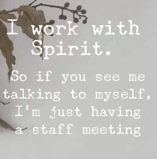 Bevmedium's tweet image. Love this... and my “staff meetings”!😂
Bev Mann❤️
Mediumship from the heart ❤️
#psychicmedium #clairvoyant #mediumshipreadings #spiritual #mediumship #psychic