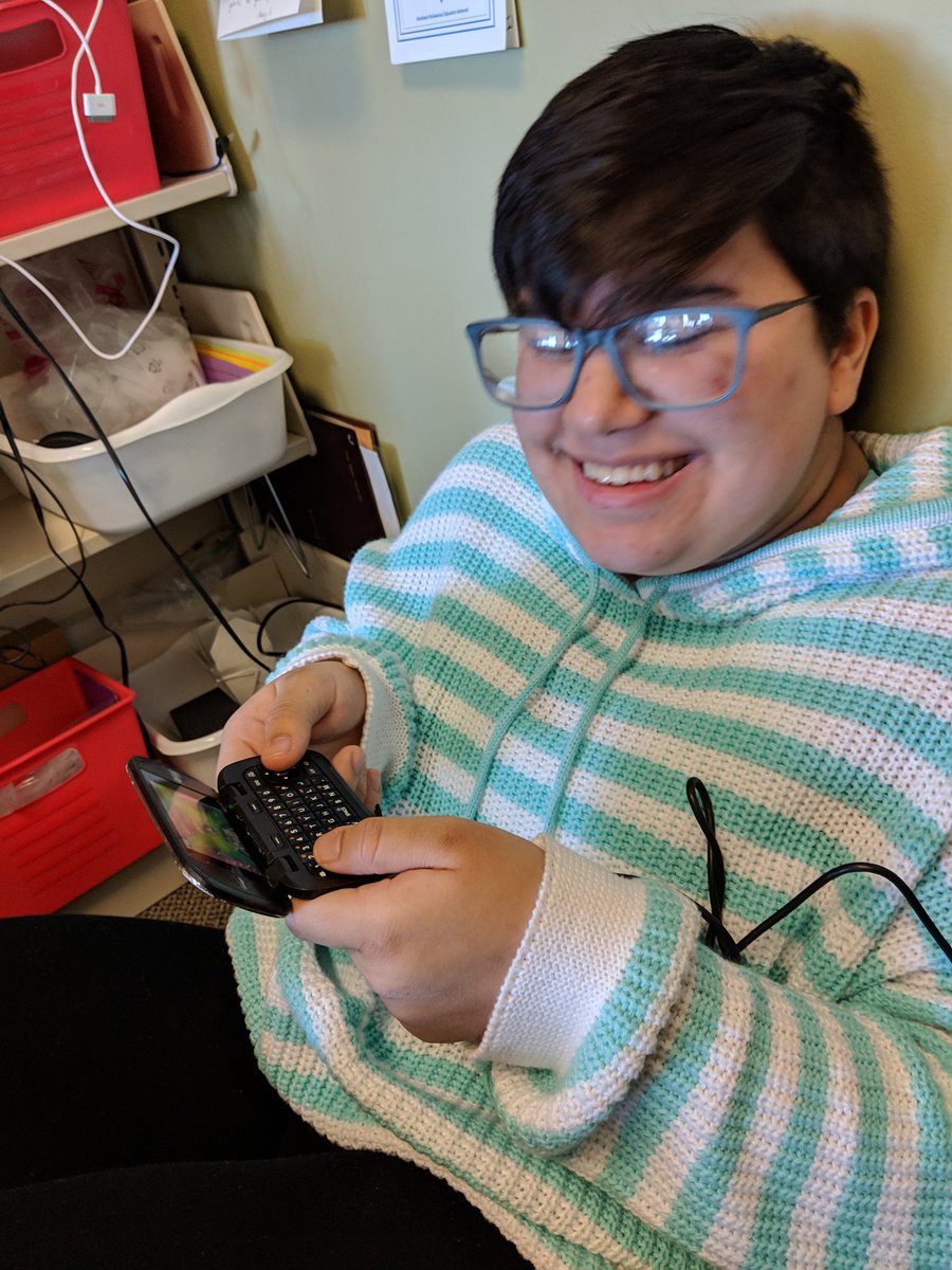 METechTeam's tweet photo. Tech team assignment, use and research old phones. BEFORE TOUCH SCREEN. Then create a review video and a museum card. #techfun #techsupport #perspective @MERHS_Principal https://t.co/hj9R1hr3L8
