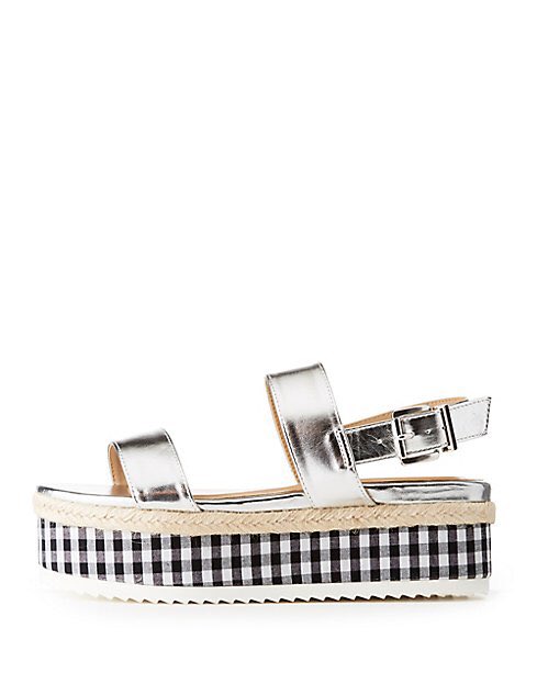 HunterisBizzy's tweet image. FAIR WARNING: If she got these on this summer, she smoke black and milds. Is always ready to fight, drinks henny/patron straight and only listen to Gotti &amp;amp; Jeezy. #notupfordebate #runfellas #thotiana #shewillbeatupyouyoursisteryourmothershitevenyourdaughter 😩😩🤦🏾‍♂️🤦🏾‍♂️