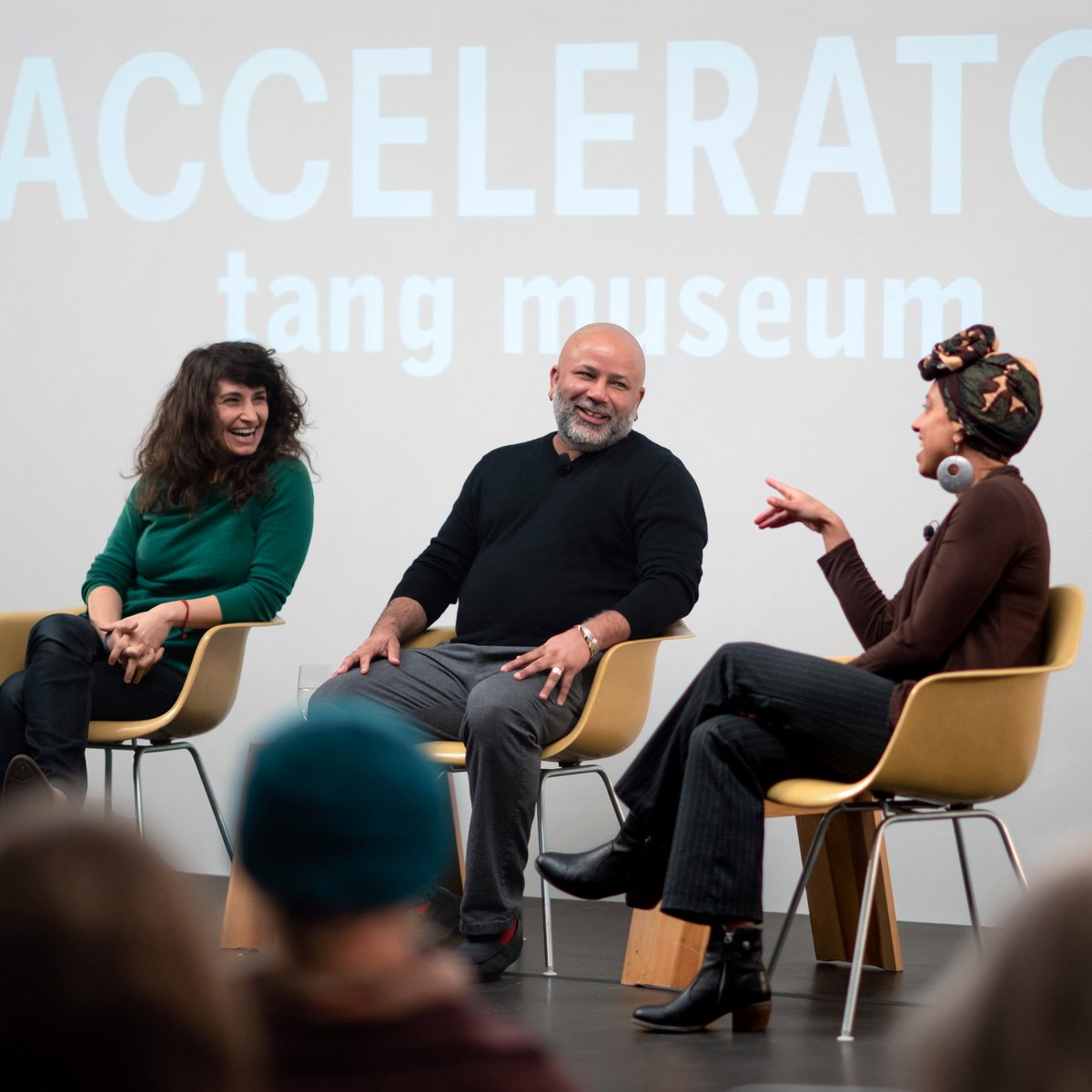 TangMuseum's tweet photo. Thanks to @KateDaughdrill, Anthony Hatch, & Leah Penniman for sharing your wisdom and to @isoldeab for leading us through the #AcceleratorSeries on Food Futures—Food Justice, Sustainability, & Well-Being 🌟 The room was packed, thanks for coming!
#TangMuseum #AccessAndInclusion https://t.co/zIqgEyZNzk