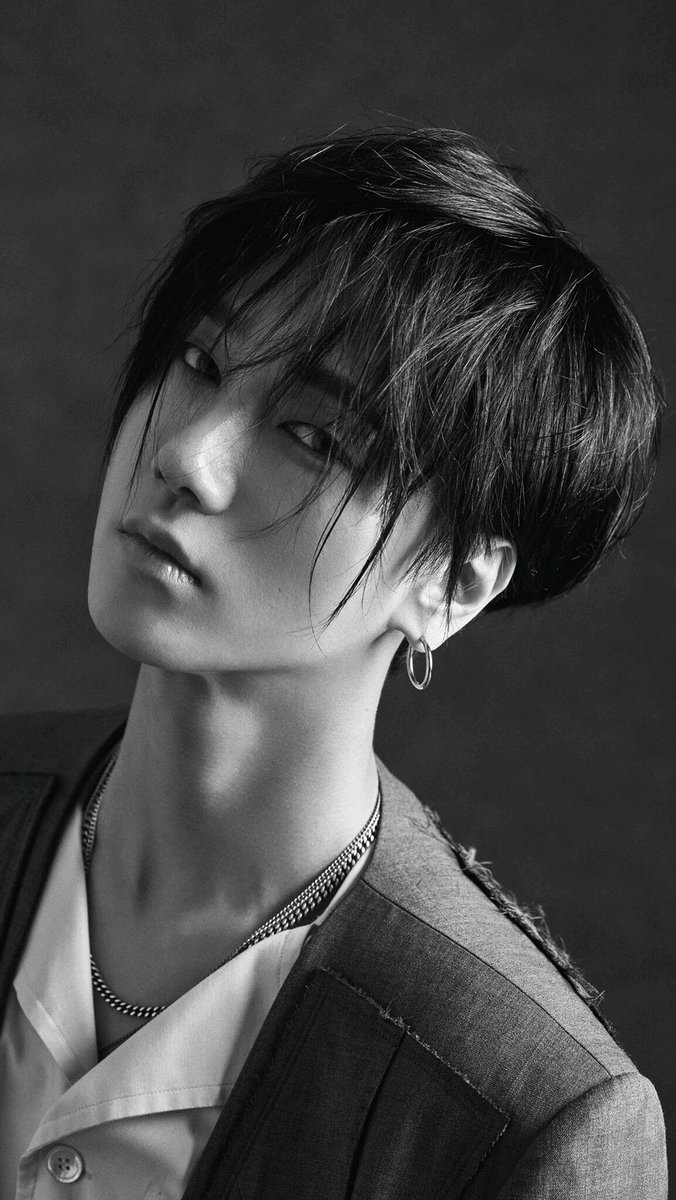 SUJU_VotingTeam's tweet photo. You are so precious to us, your ELFs. Please always remember that we will always here for you. We love you @shfly3424!
#BecauseWeLoveYouYesung #Ys_story
@SJofficial https://t.co/d4S7o6Jq00