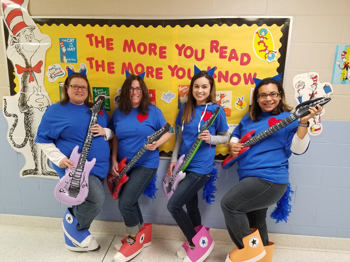 SimmsLibrary's tweet photo. Read Across America Fun at Gregory School. Character dress up with Pete the Cat! We love our shoes!!!!📚👟👟👟👟 https://t.co/d9F8yBij9o