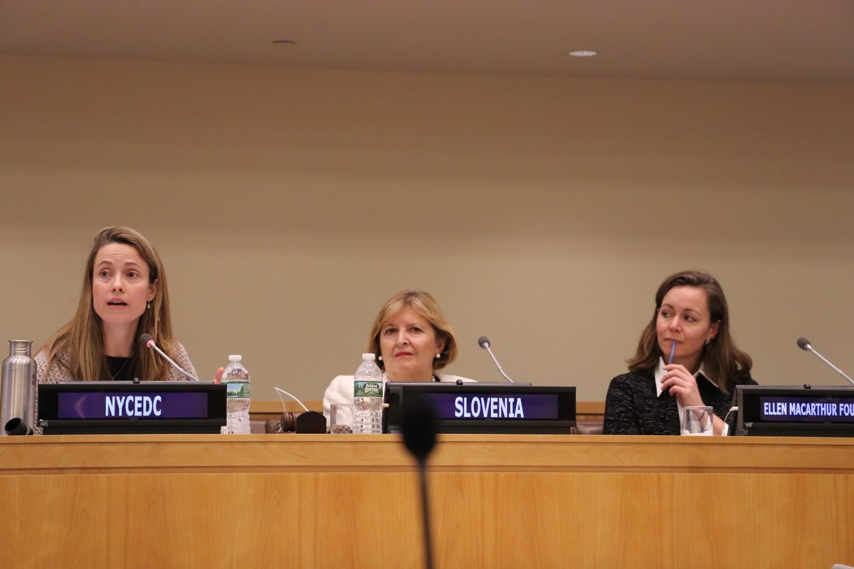 UNIDONewYork's tweet photo. The role of industries & cities in transitioning to a circular economy was at the forefront of an interactive panel discussion yesterday. We are pleased to have had Amb. Luis Gallegos, Amb. Darja Bavdaž-Kuret & several experts speaking about their experiences.
#MakingItCircular https://t.co/N5MjVzHwTD