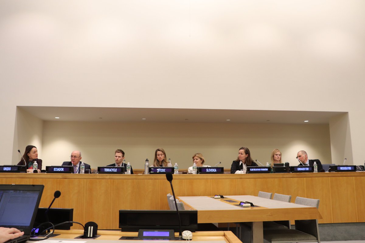 UNIDONewYork's tweet photo. The role of industries & cities in transitioning to a circular economy was at the forefront of an interactive panel discussion yesterday. We are pleased to have had Amb. Luis Gallegos, Amb. Darja Bavdaž-Kuret & several experts speaking about their experiences.
#MakingItCircular https://t.co/N5MjVzHwTD