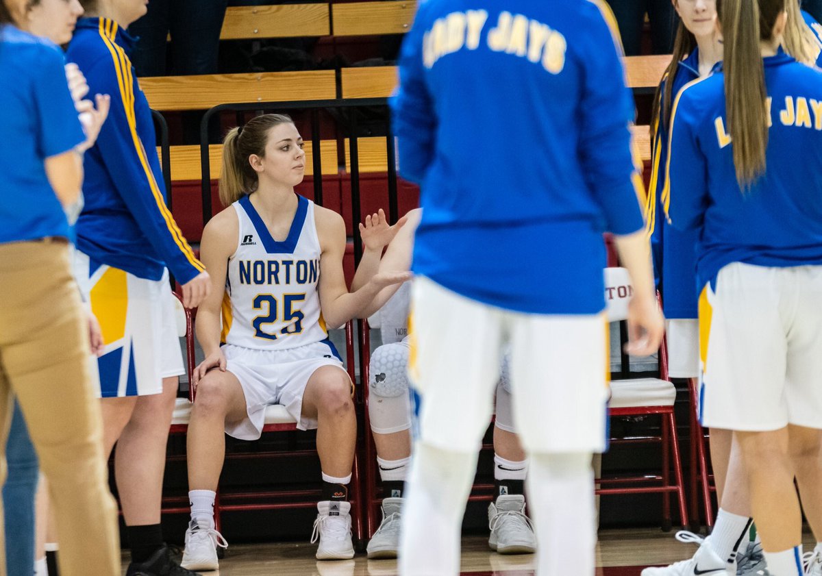 HadRaeH's tweet image. State 🏀 See you in Hutch at 3:00