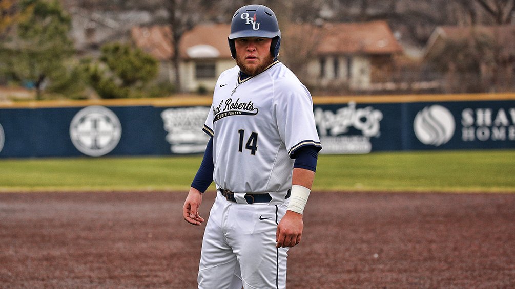 MUST READ! #ORUBase junior Spencer Henson (<a href="/realspencerh14/">Spencer Henson</a>) recently sat down with Community Spirit Magazine for an article on building a legacy

📋:orueagl.es/2XHyGcY

#GoldenStandard